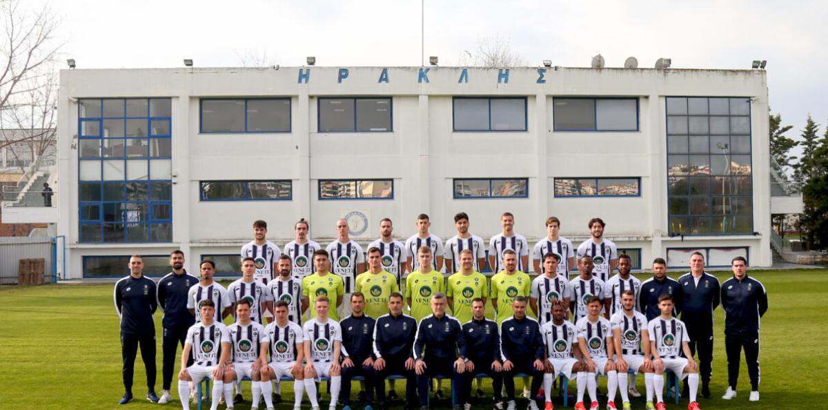 ΠΑΕ Ηρακλής: ομαδική φωτογράφιση με τους νέους παίχτες ενόψει play off