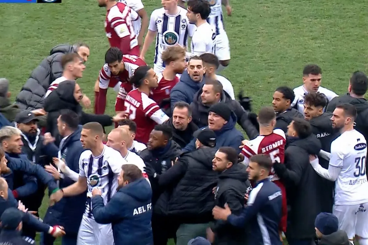 Καταγγελία Ηρακλή: εισέβαλε μεγάλος αριθμός “μπράβων” εντός του χώρου των αποδυτηρίων στο Καυτανζόγλειο